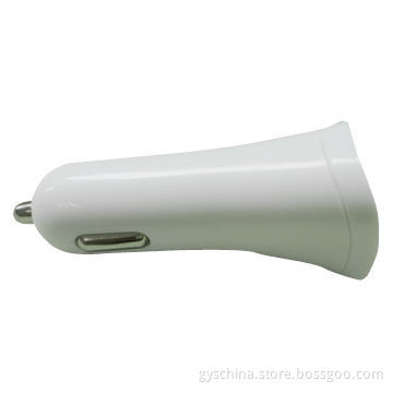 Universal Charger with 5V/2,100mA Output, CE and RoHS Marks
